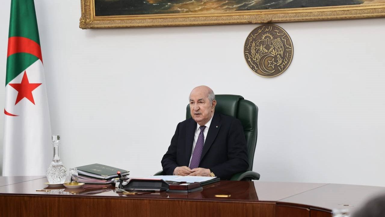 Tebboune Leads Cabinet Discussion on Civil Protection, Digital Link