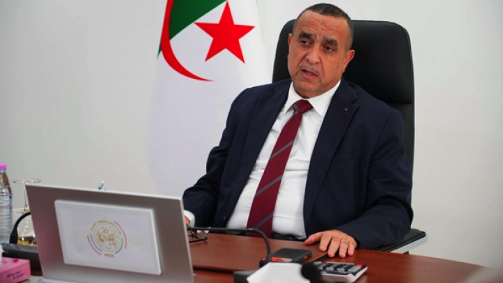 Minister Adjal Calls for Rational Gas Consumption Culture