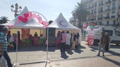 Grande-Poste Campaign Promotes Blood Donation for 'Octobre Rose'