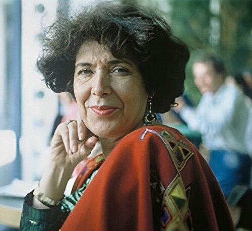National Novel Prize Honors Algerian Literature, President's Patronage