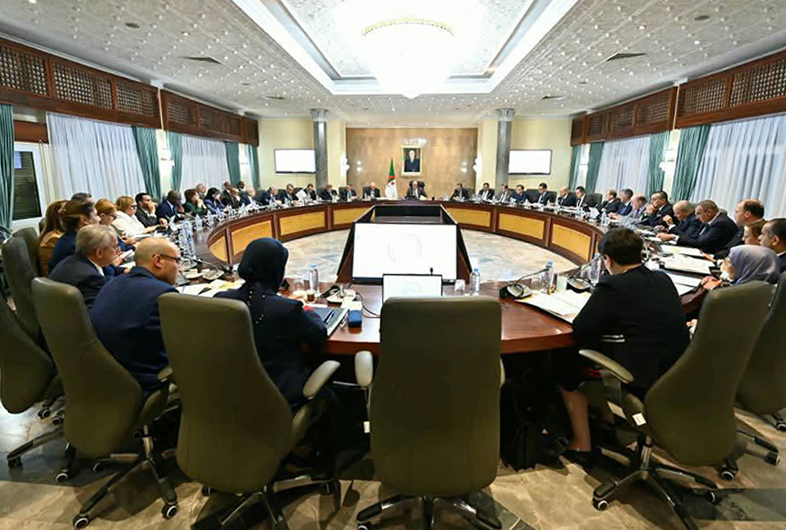 Import Request Committee Begins Work for Economic Support