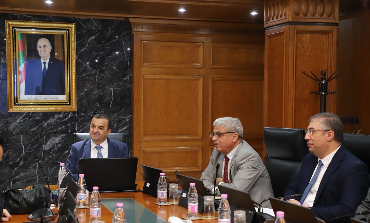 Arkab Discusses Renewable Energy, Desalination, Carbon Footprint with Norwegian Scatec