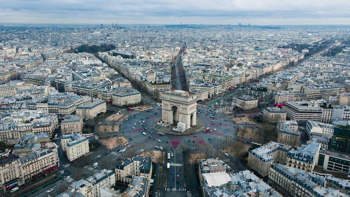 Smala Festival Highlights Algerian Culture Near Paris