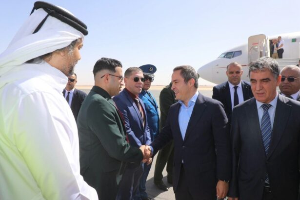 Minister Khaldi Oversees "Baladna Algérie" Bovine Import Preparations