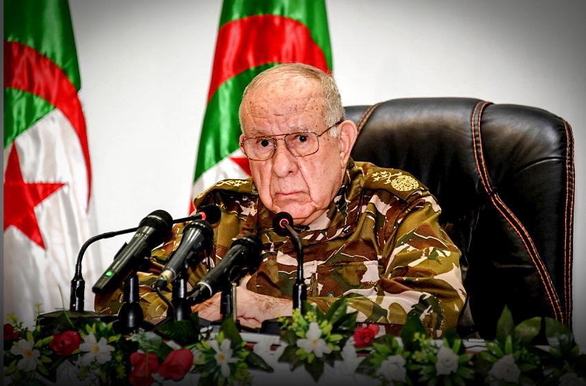 General Saïd Chengriha Installs New First Military Region Commander