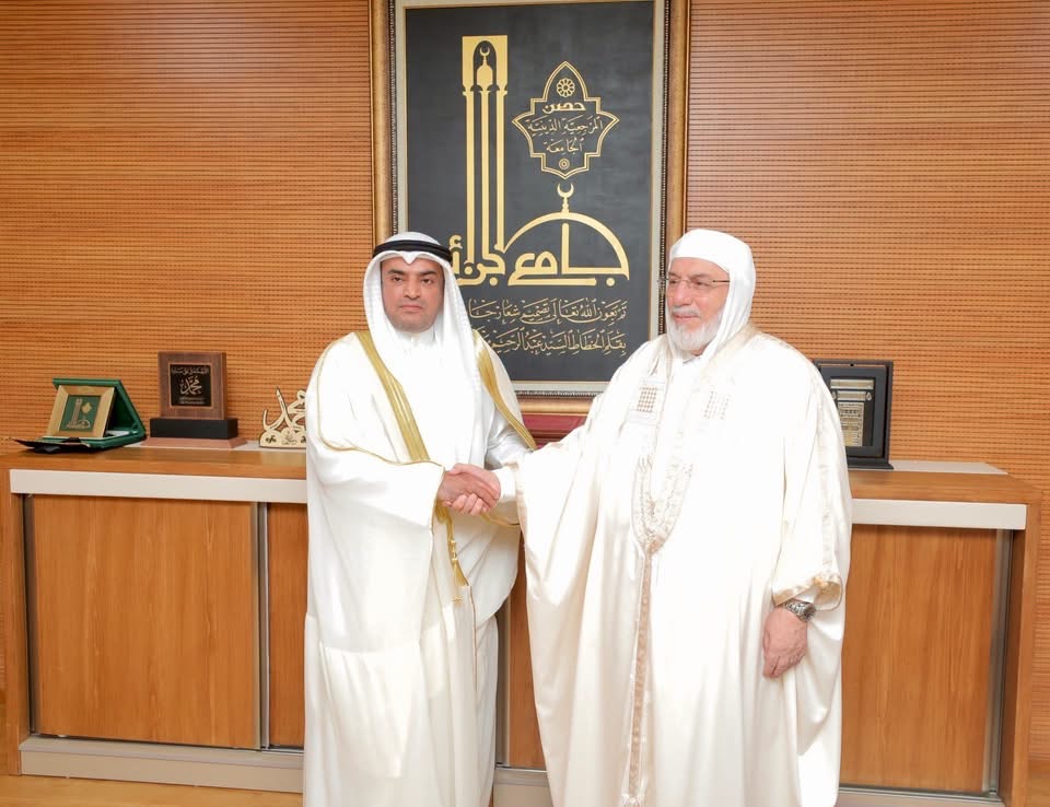 Great Mosque of Algiers Rector Discusses Cooperation with Kuwaiti Envoy
