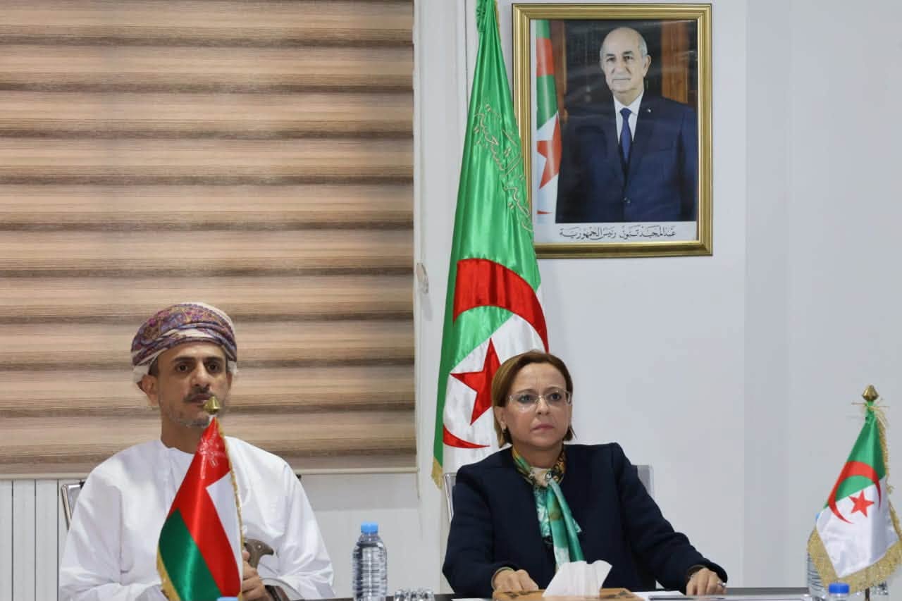 Omani Environment Head Meets Algerian Minister Kriku